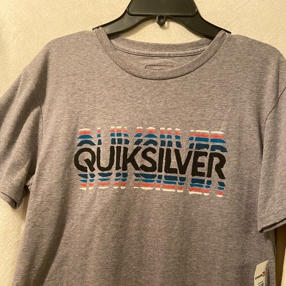 BRAND NEW men’s Quicksilver t-shirt.
